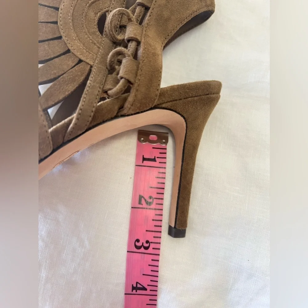 Tory Burch | Women’s SZ 7 | Leyla Sandals River Rock Heels | Taupe Suede Leather